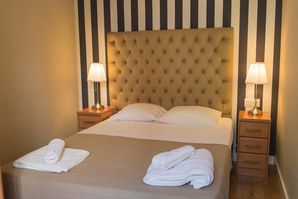 Ab Apartamentos Trinidad Málaga Zimmer foto